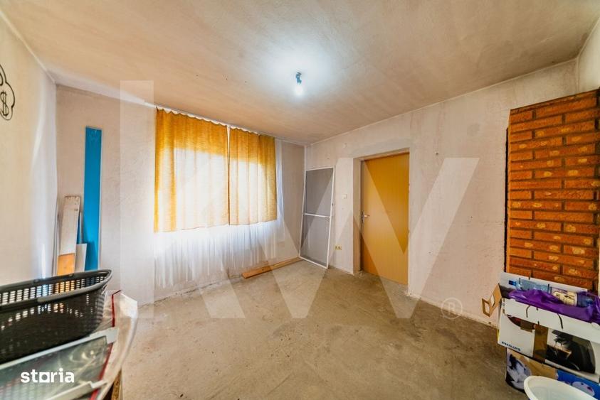 Casă cu 4 camere în Zăbrani