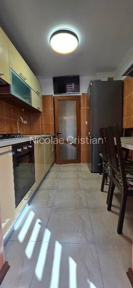 Vand apartament 2 camere confort 1 decomandat