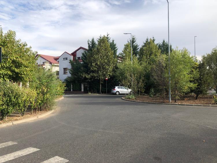 Garsonieră decomandată în 13 Septembrie