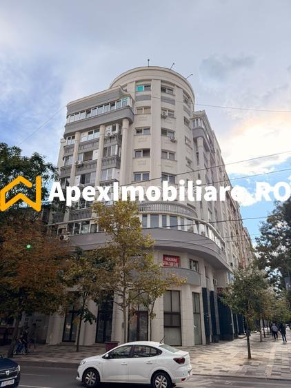Apartament cu 3 camere decomandat, mobilat în Decebal
