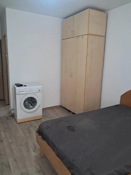 Garsonieră decomandată în Nicolina