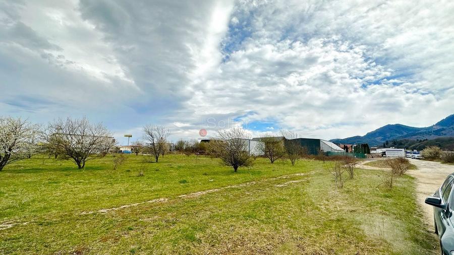 Teren Construcții intravilan de 1160 mp, în Astra