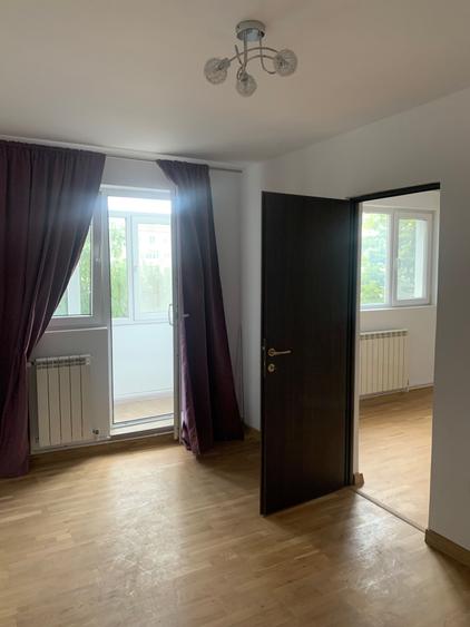 Apartament cu 2 camere semidecomandat în Piața Centrală