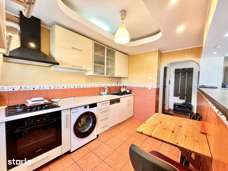 Apartament cu 3 camere în Centrul Civic