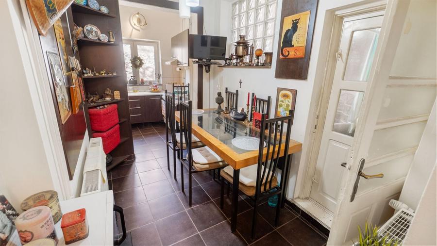 Apartament cu 3 camere în Unirii