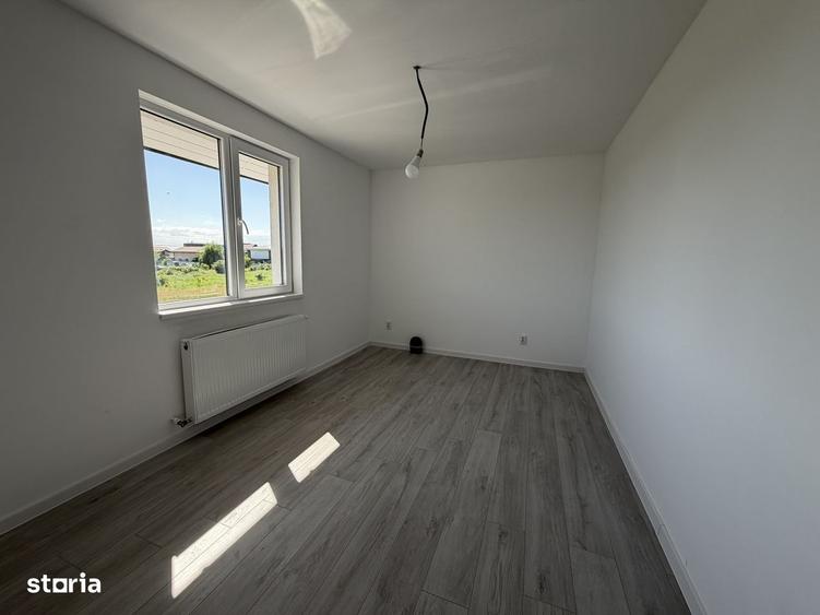 Casă cu 4 camere cu Teren 260 Mp în Clinceni