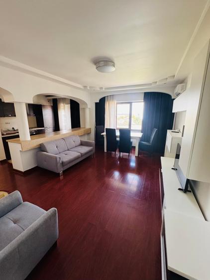 Apartament cu 3 camere decomandat în Pipera