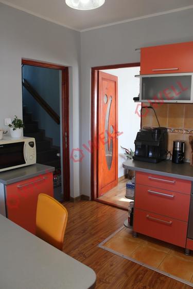 Casă individuală cu 3 camere cu Garaj în Sovata