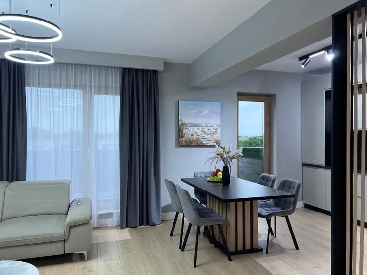 Apartament cu 4 camere decomandat, mobilat în Sisești