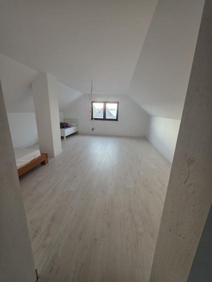 Casă cu 3 camere în Dornești