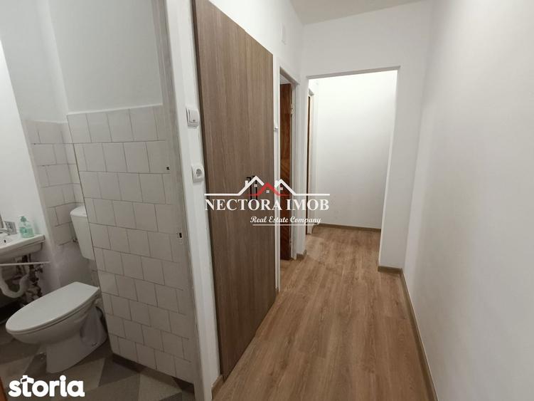 Apartament cu 3 camere semidecomandat în Central