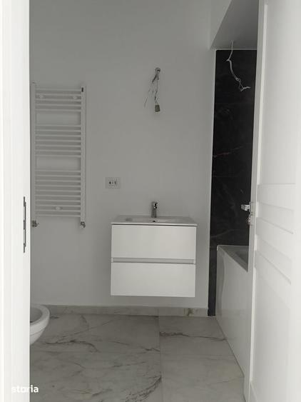 Apartament cu 2 camere decomandat în Lacul Morii