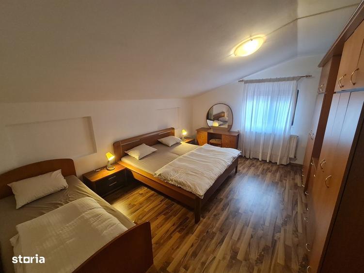 Casă cu 4 camere decomandat în Central