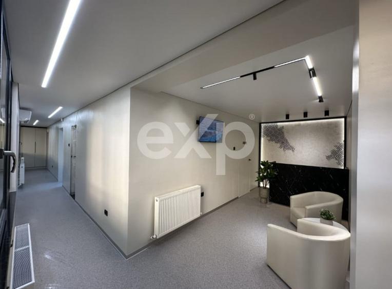 Spațiu comercial, de 75 mp, în Central