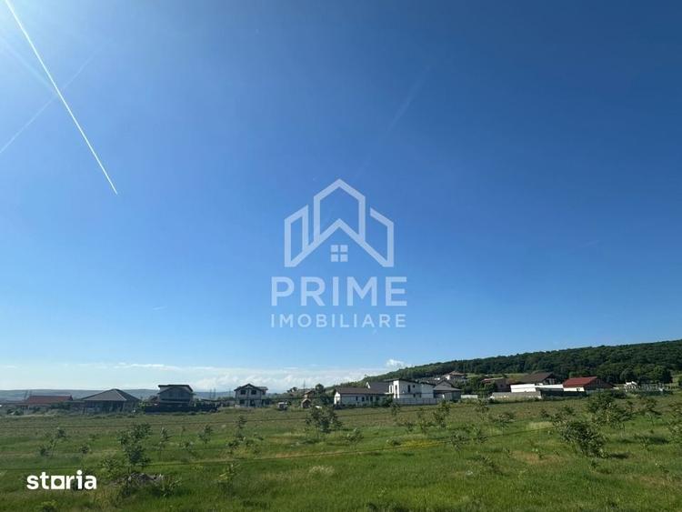 Casă cu 4 camere cu Teren 657 Mp în Micești