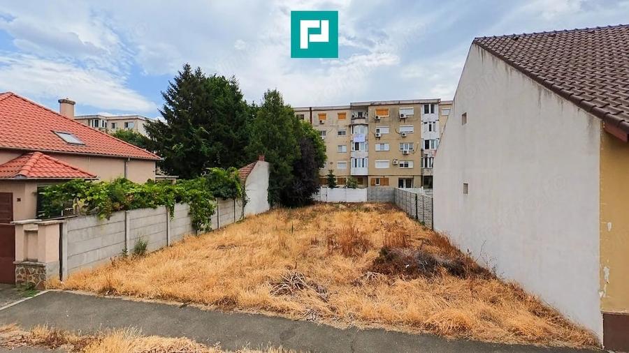 Teren de 355 mp, în Intim