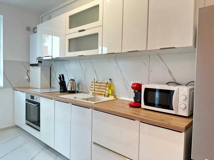 Apartament cu 2 camere, mobilat în Lazaret