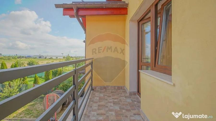 Casă cu 4 camere cu Teren 534 Mp în IAR