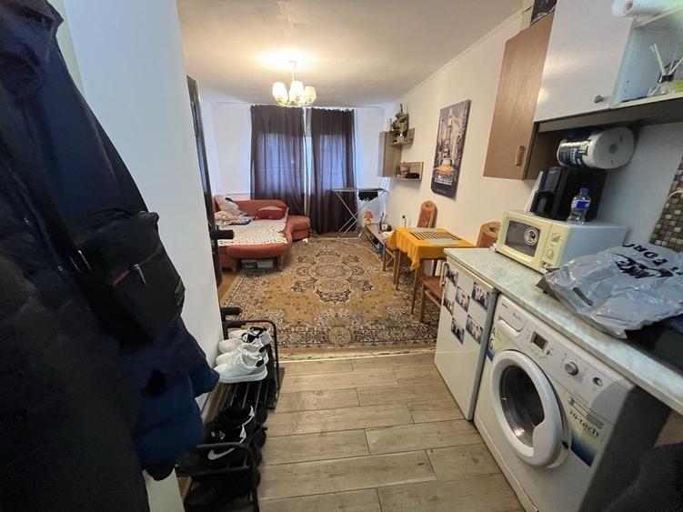 Garsonieră decomandată în Cantemir