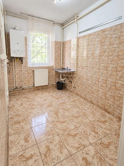 Apartament 2 camere, Parter, Cimitirului Central-Piata Sud