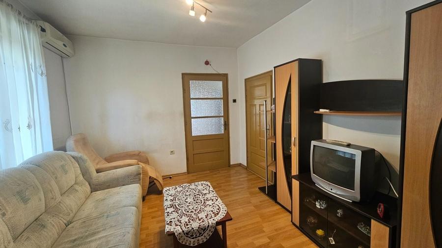 Casă cu 4 camere în Pârneava