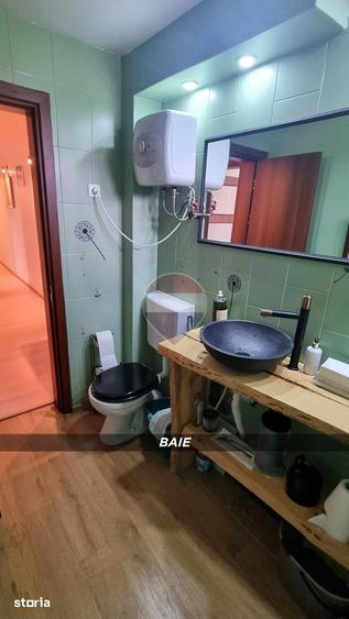 Apartament cu 2 camere decomandat în Republicii