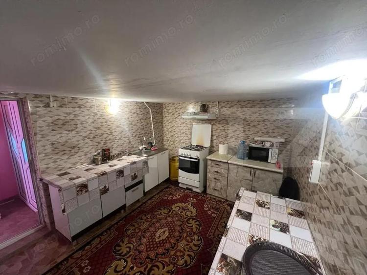 Casă cu 4 camere cu Teren 2000 Mp în Rovine