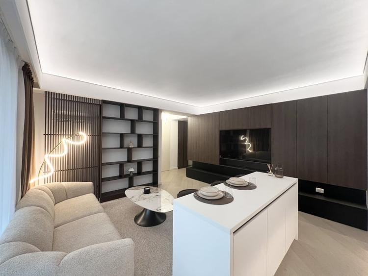 Apartament cu 3 camere decomandat, mobilat în Pipera