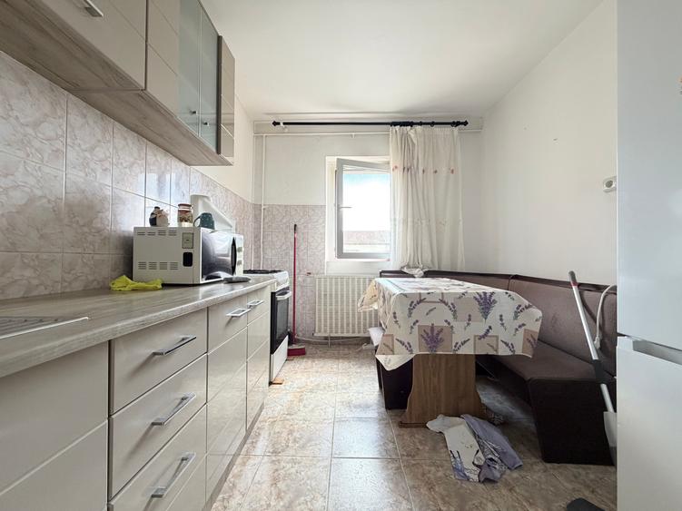 Apartament cu 2 camere semidecomandat în Olimpia-Stadion