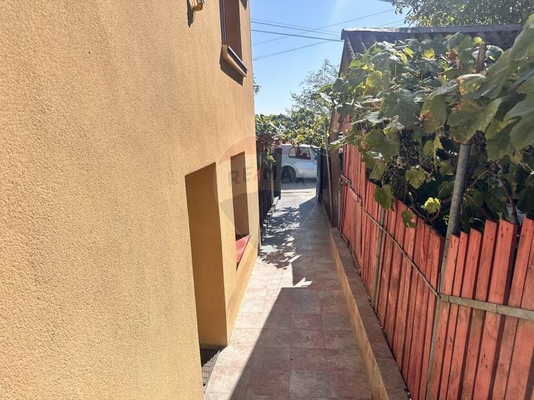 Apartament cu 2 camere semidecomandat, mobilat în Iris