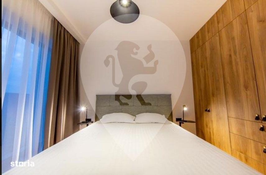 Apartament cu 4 camere, mobilat în Central