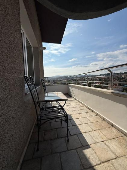 Apartament cu 3 camere decomandat în Gheorgheni