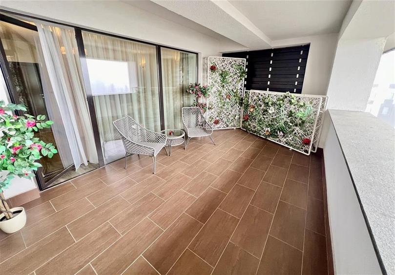 Apartament cu 4 camere decomandat, mobilat în Poiana Brașov