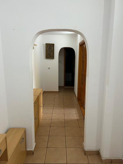Apartament cu 2 camere decomandat în Exterior Vest