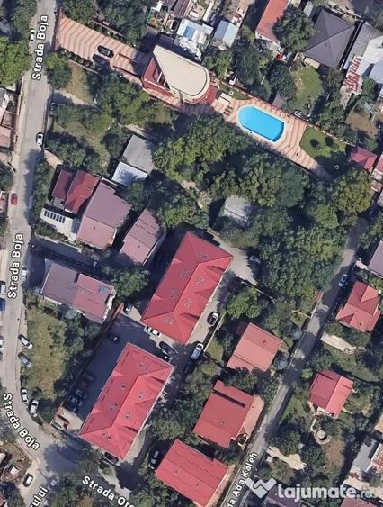 Apartament cu 3 camere decomandat în Uverturii