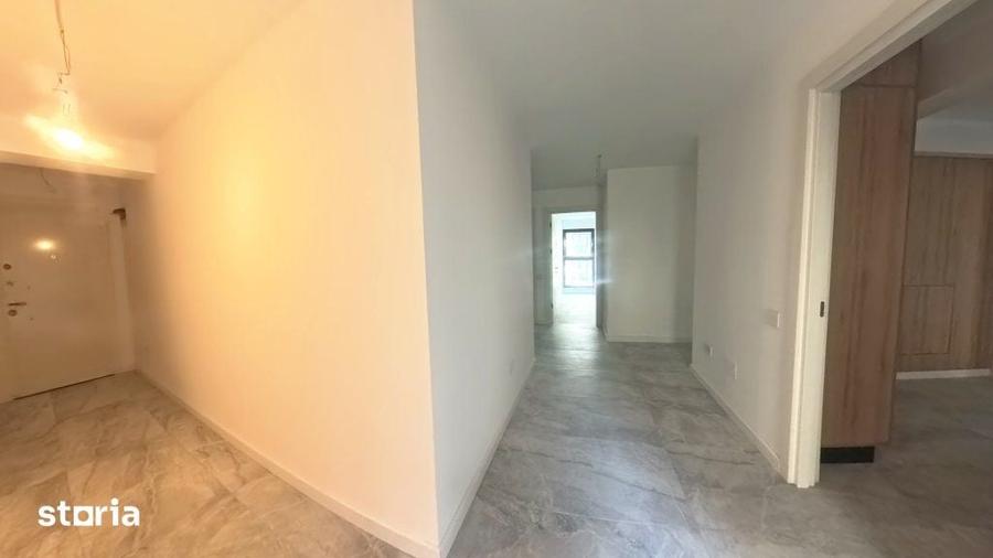 Apartament cu 3 camere decomandat în Străulești