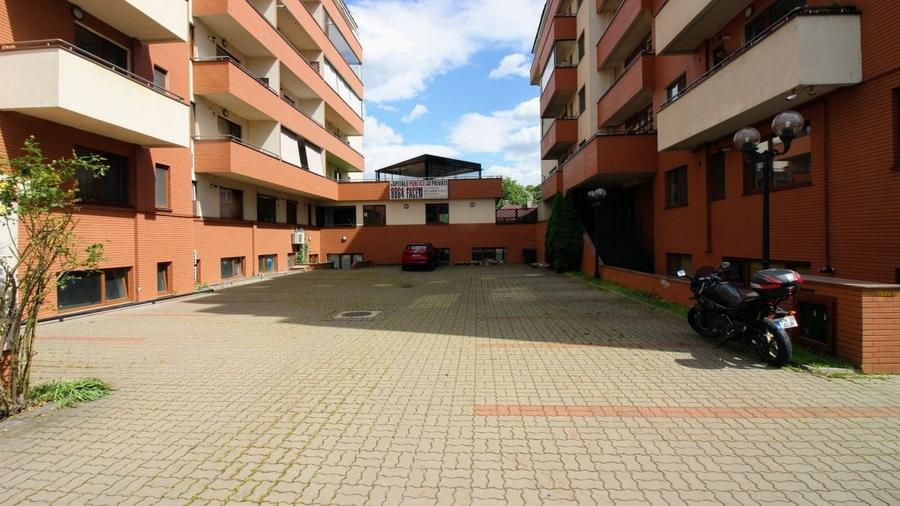 Birou, de 470 mp, în Băneasa