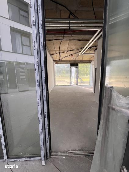 Spațiu comercial, de 36 mp, în Nord