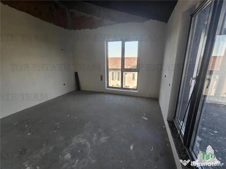 Casă cu 4 camere cu Teren 232 Mp în Păcii