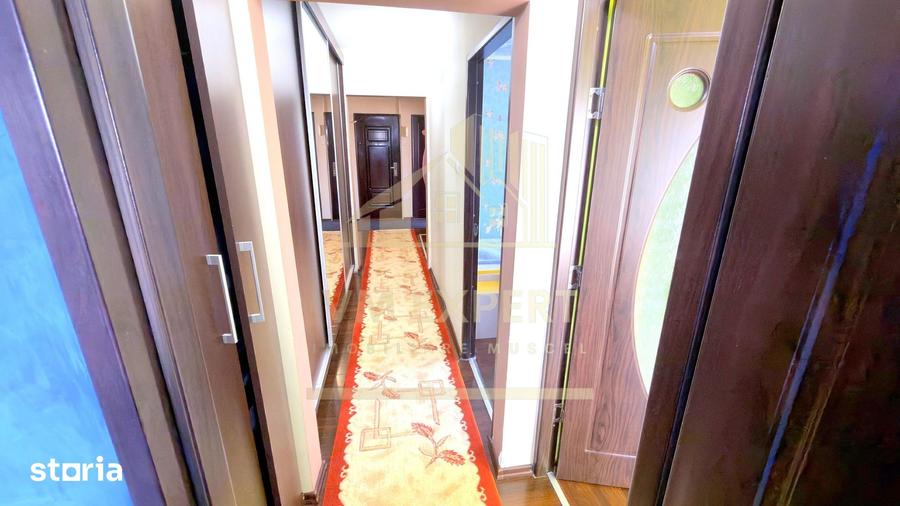 Apartament cu 3 camere în Sud