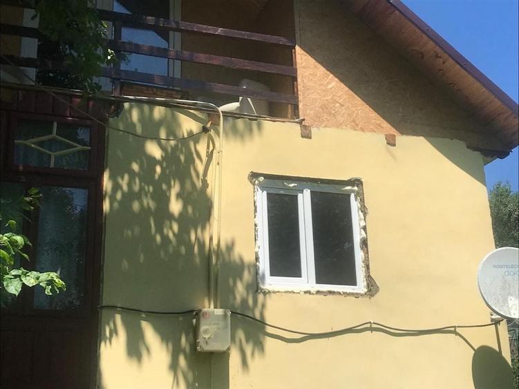 Casă cu 3 camere în Gura Teghii