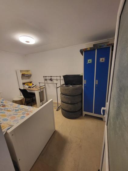 Casă cu 4 camere în Exterior Vest