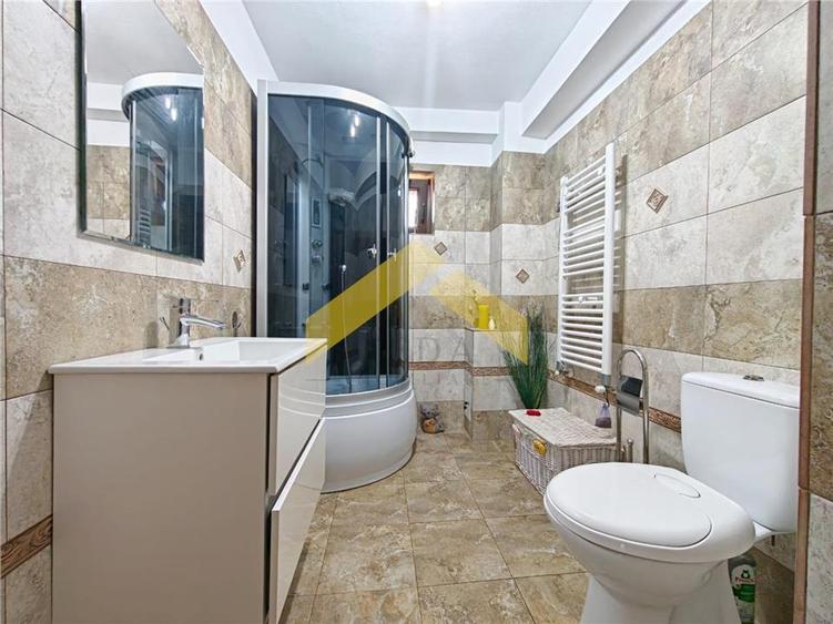 Casă individuală cu 5 camere cu Canalizare în 6 Vânători
