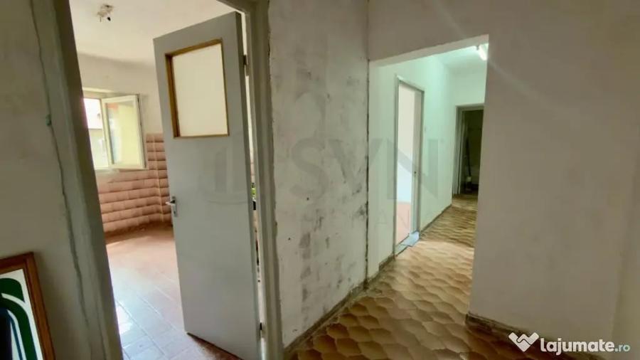 Apartament cu 3 camere decomandat în Lacul Tei