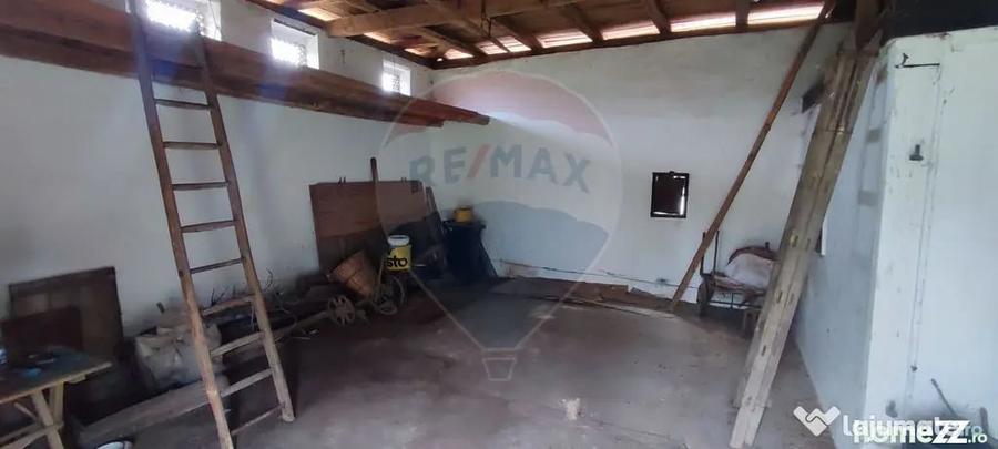 Casă cu 3 camere cu Teren 1361 Mp în Gârdani