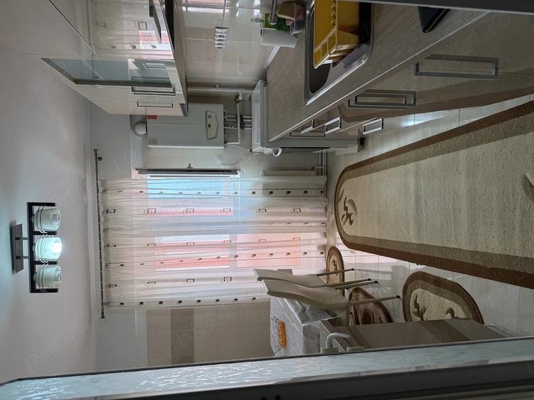 Apartament cu 2 camere decomandat în Micro 11