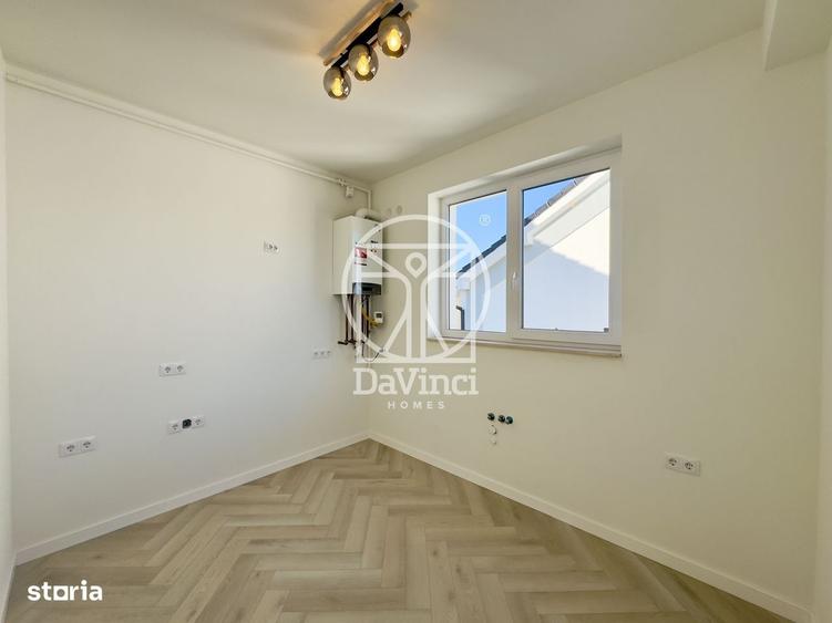 Apartament cu 5 camere în Cristian