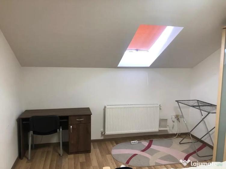 Garsonieră decomandată în Borhanci