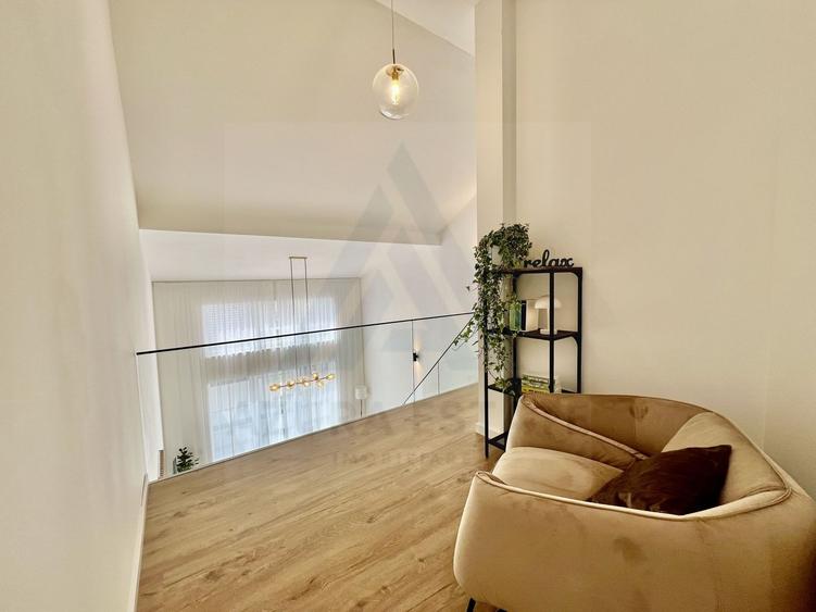 Apartament cu 5 camere decomandat, mobilat în Cristian