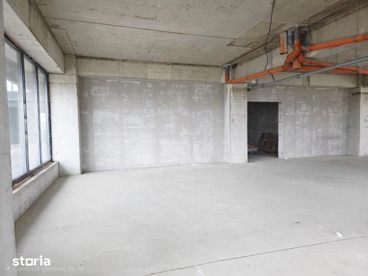 Spațiu comercial, de 300 mp, în Galata